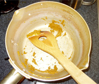 本格カレーうどん　作り方(1)　ルゥの調理